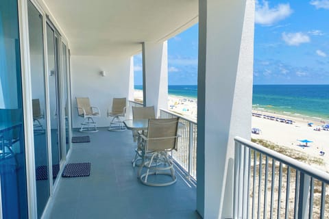 Private Gulf-Front Balcony 