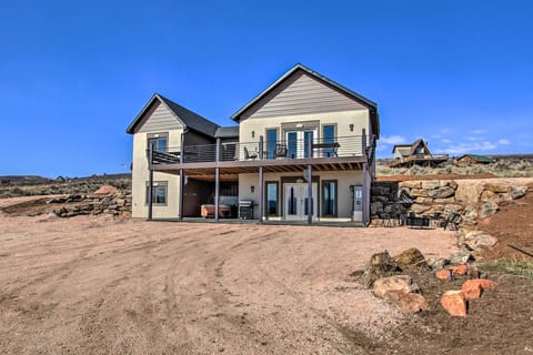 Garden City Vacation Rental | 5BR | 3BA | 4,300 Sq Ft | 3 Stories