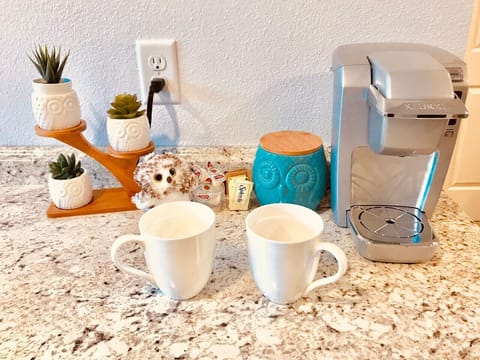 Coffee/tea station