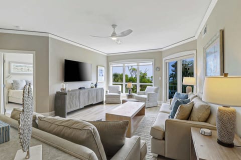 Beautifully elevated spacious living room with gorgeous views