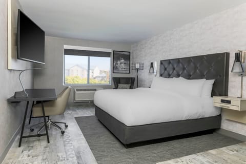 Premium bedding, down comforters, pillowtop beds, desk