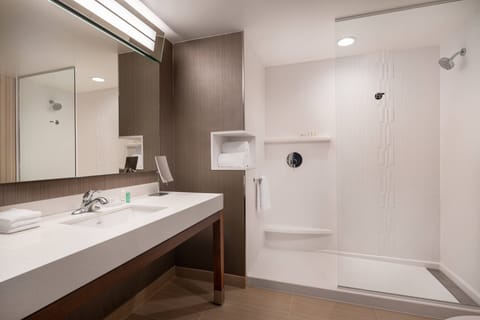 Free toiletries, hair dryer