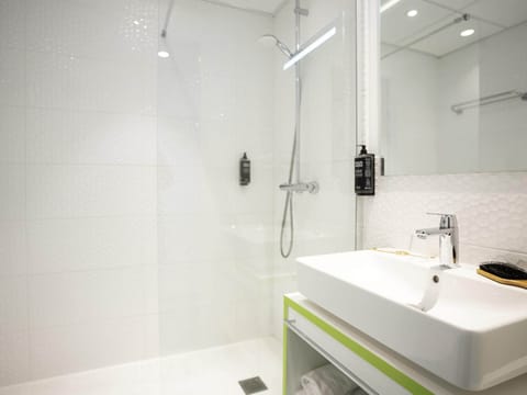 Standard Double Room | Premium bedding, pillowtop beds, blackout drapes, soundproofing