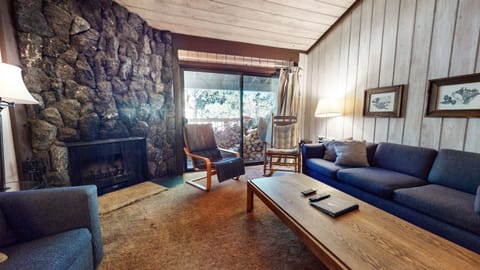 Flooring, Room, Living Room, Indoors, Furniture