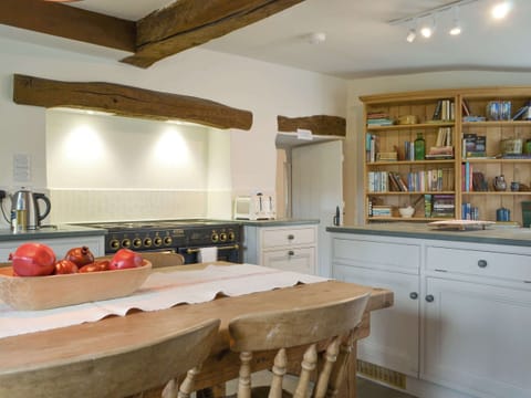 Kitchen/diner | Staveley Park - Staveley Park Holiday Cottages, Staveley