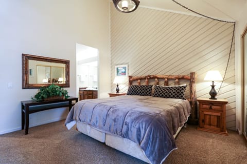 Flooring, Indoors, Bedroom, Room, Furniture