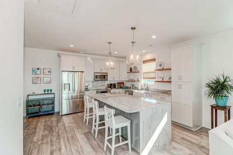 Luxury Kitchen - 2nd Floor