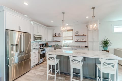 Modern High End Kitchen