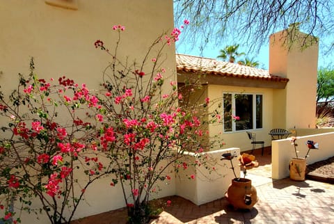 Inviting Front Entry