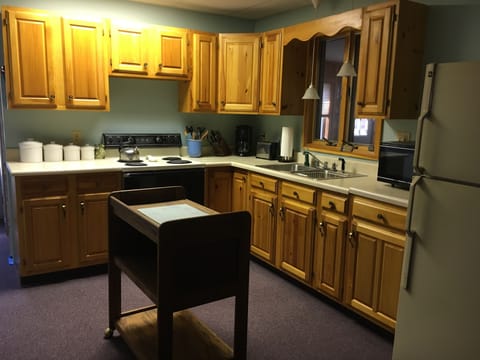 Fully equipped kitchen