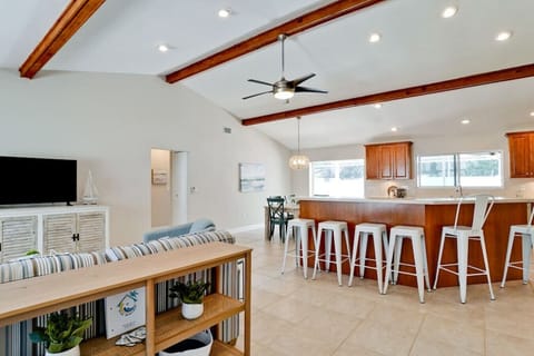 Discover Your Home Away from Home: Experience the Warmth of Our Welcoming Layout