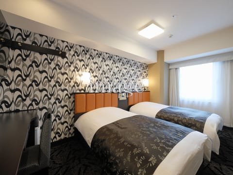 Down comforters, desk, soundproofing, free WiFi