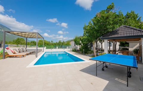 pool