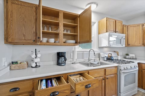 607 Franklin Street-9