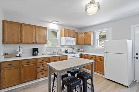 607 Franklin Street-3