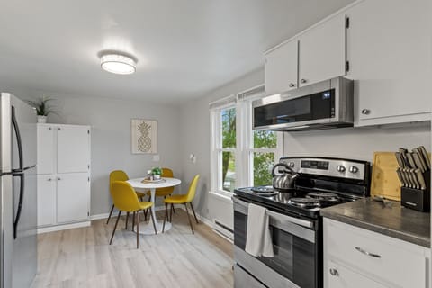 Full size Stove/Oven/Microwave