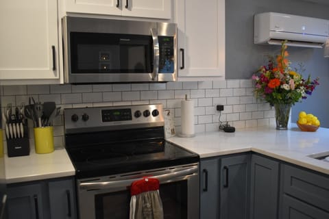 Brand new fully equipped kitchen