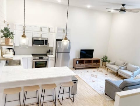 D602574a d50e 4f25 99fe ffbe6c1f4446