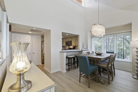 Dining Area | 1838 Beachside Tennis - Dining Area | 1838 Beachside Tennis