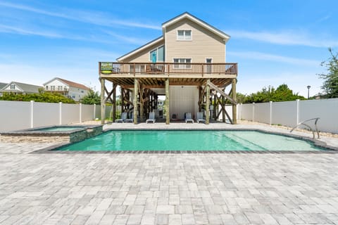 Totally Beachin or totally swimming--your choice in this fabulous luxury home!