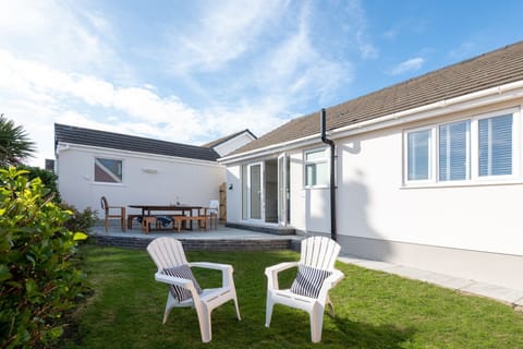 Off the Hook - Back garden