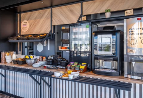 Daily buffet breakfast for a fee