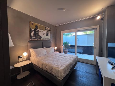 Premium bedding, minibar, in-room safe, individually decorated