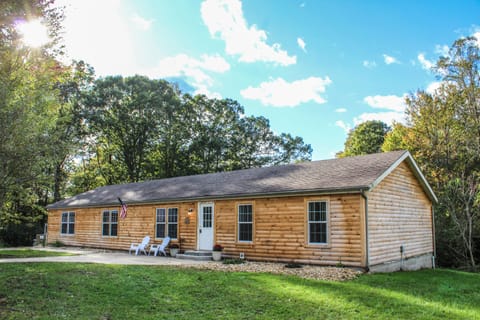 1st Choice Lodging - Black Bear