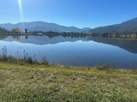 Mt Beauty Pondage, beautiful walk just across the road