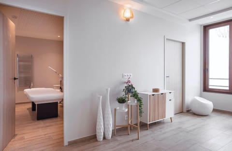You'll love the on-site spa services, available for an additional charge.