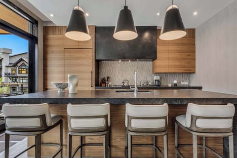 19_45_wood_rd_603W019