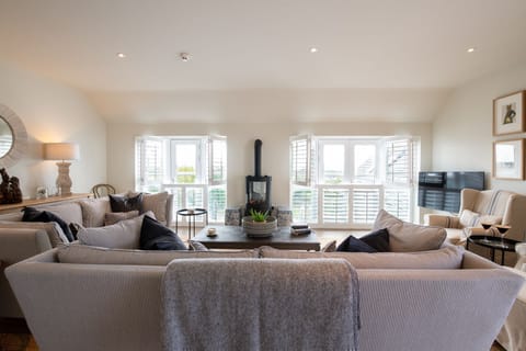 The Nest at The White Eagle - living room