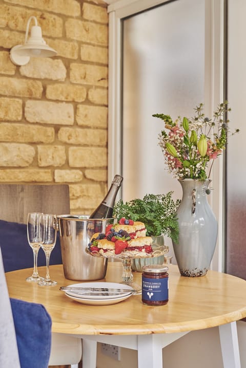 Family Cottage, Private Bathroom | Interior