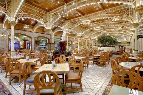 Daily buffet breakfast for a fee