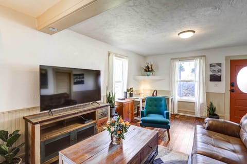 Montrose Vacation Rental | 4BR | 2.5BA | 2 Stories | 1,912 Sq Ft