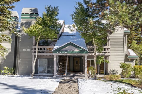 Entrance with plenty of parking right in front of the condo.  Upstairs unit