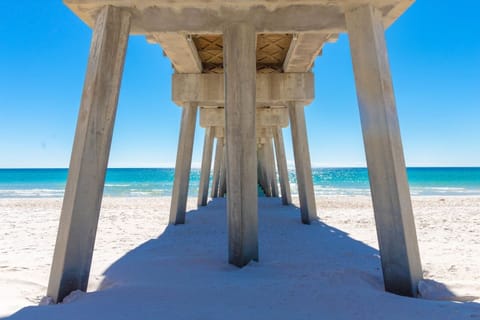 House, 2 Bedrooms | Beach