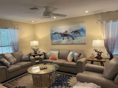 Where comfort and style come together #LivingRoom
