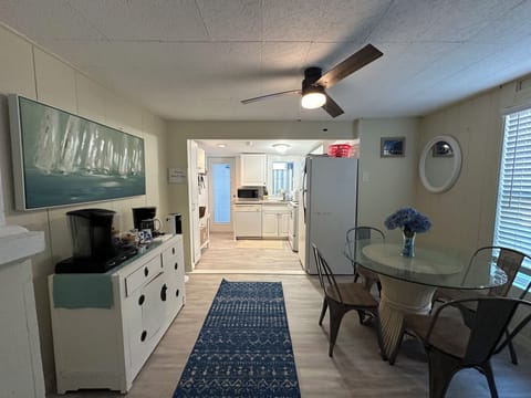 This 1945 Villa GULL at Barefoot Bungalows has nice open space with coffee bar 