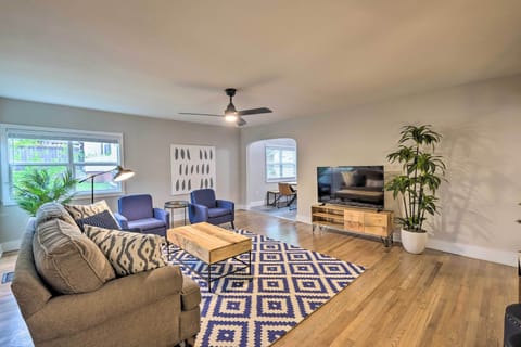 Fayetteville Vacation Rental | 3BR | 2BA | 1,170 Sq Ft | Stairs Required