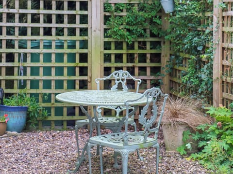Sitting-out-area | Quarry Cottage, Lea Matlock