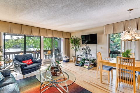 Pinehurst Vacation Rental | 2BR | 2BA | 900 Sq Ft | 2nd-Floor Condo
