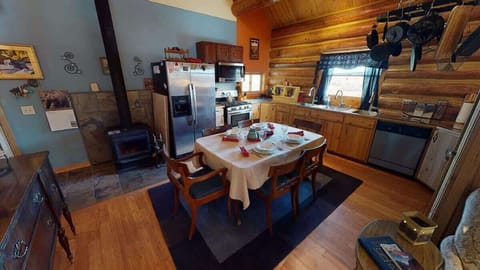 Large open kitchen equipped with everything you will need.