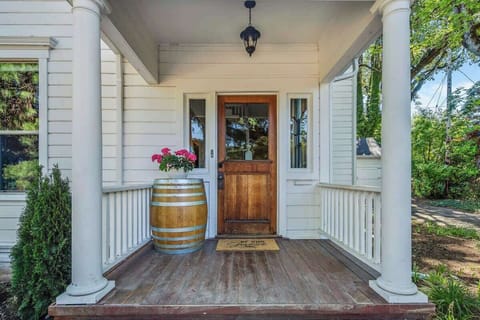 Welcome to Latourette Estate!