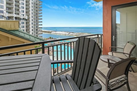 Welcome to Emerald Grande W522- Harbor Breeze!