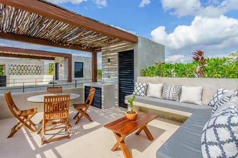 Are you here yet?This incredible private rooftop lounge w/ jungle views!
