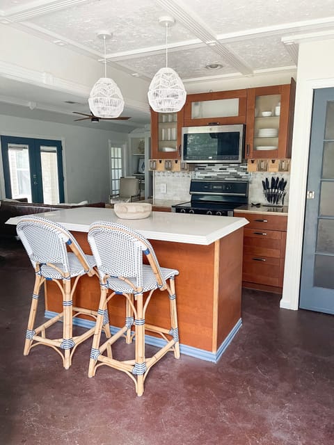 Fully furnished kitchen with all the cooking utensils + appliances and spices