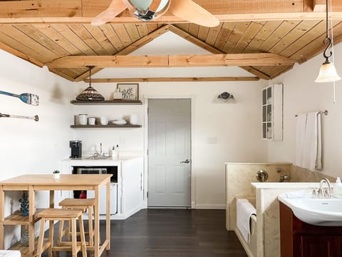 Guest house 

NOTE: Only available for additional fee upon request