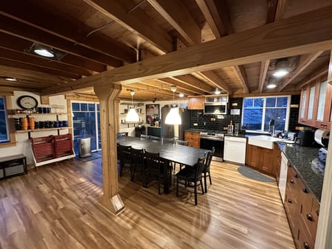 Open kitchen perfect seats 16+ /lots of cook's room. Fully stocked coffee bar