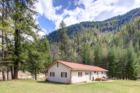 Noxon Vacation Rental | 3BR | 2BA | 1,800 Sq Ft | Steps to Enter
